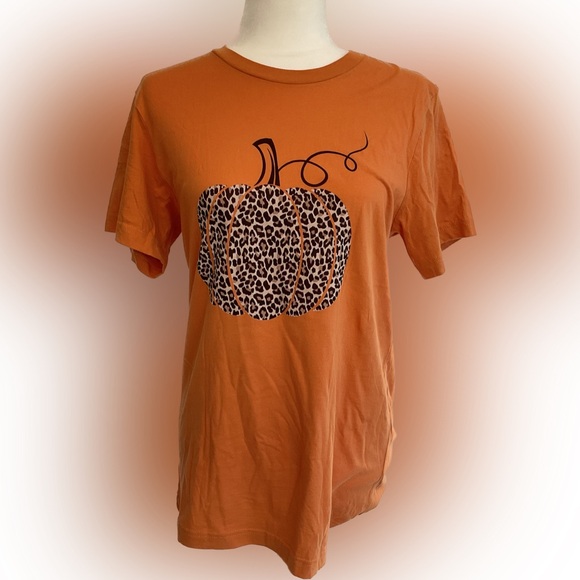 Cute Animal Print Pumpkin Orange Fall Short Sleeve Shirt Size M - Picture 1 of 6